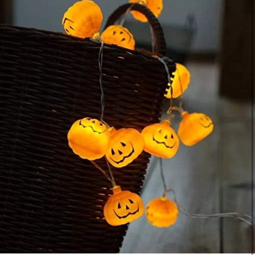Pumpkin String Lights - Picture 6 of 7